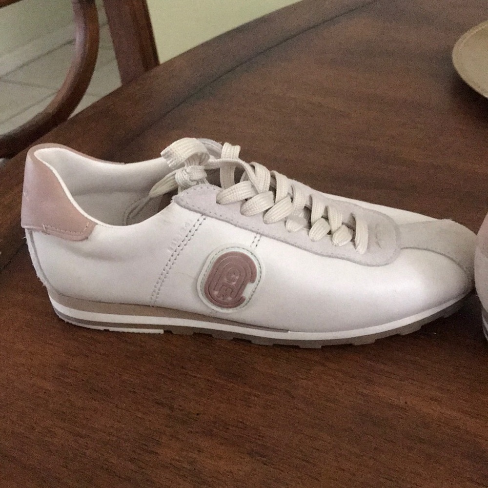 Sneakers by coach 🌸😊 - Picture 4 of 7
